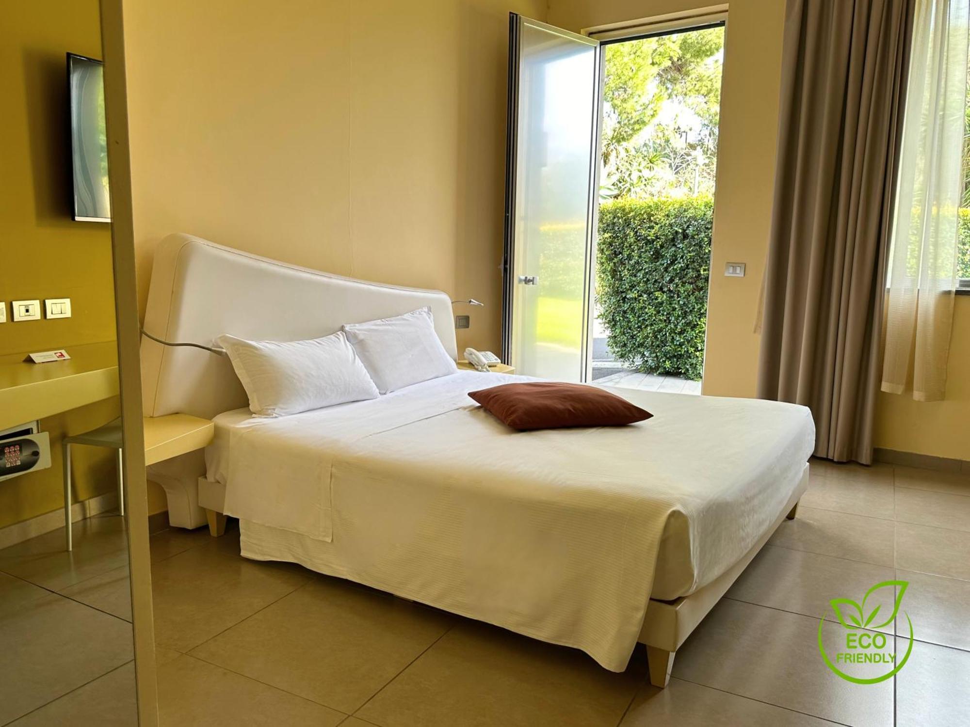 Hotel ibis Styles Catania Acireale Esterno foto