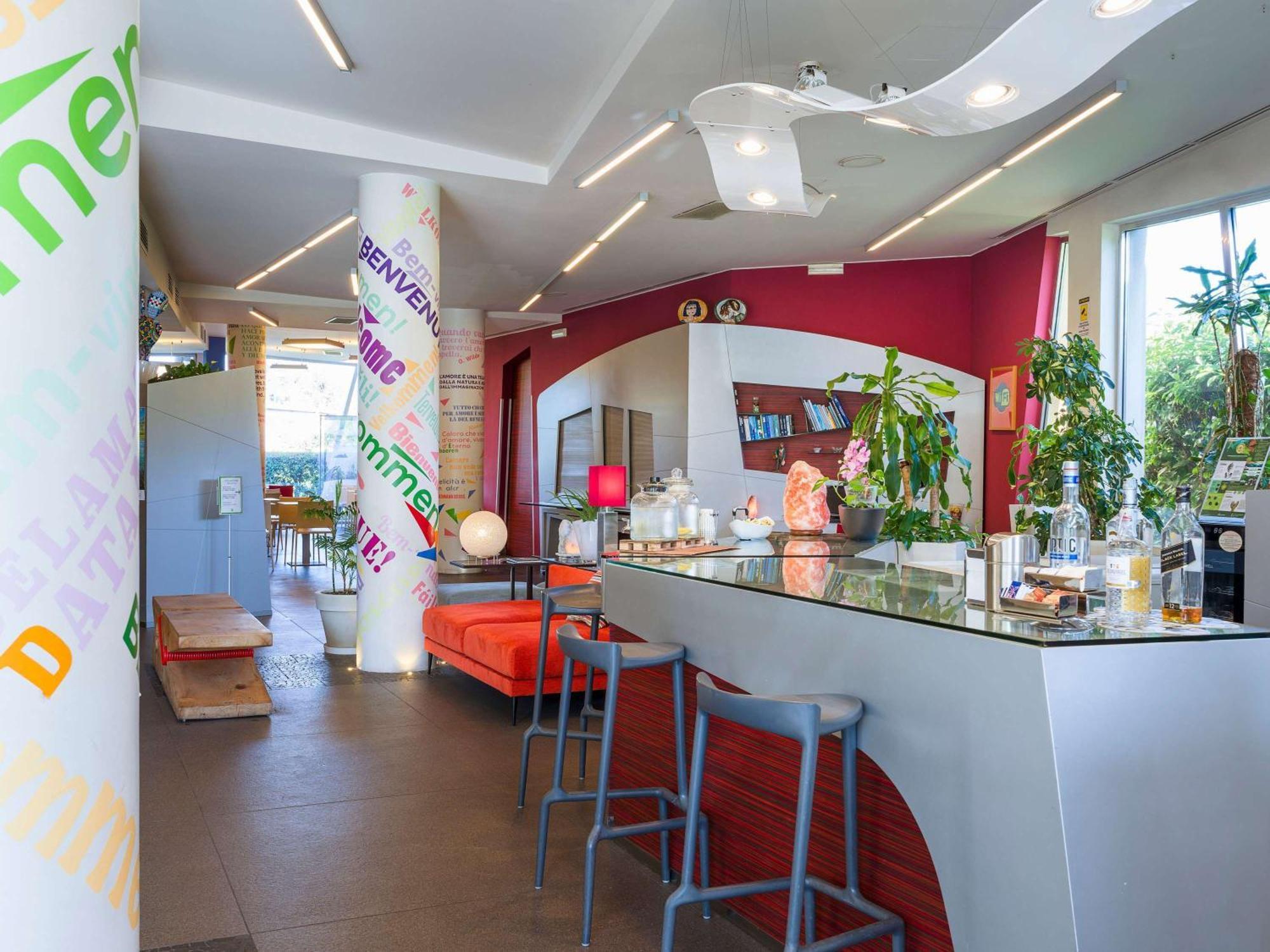 Hotel ibis Styles Catania Acireale Esterno foto