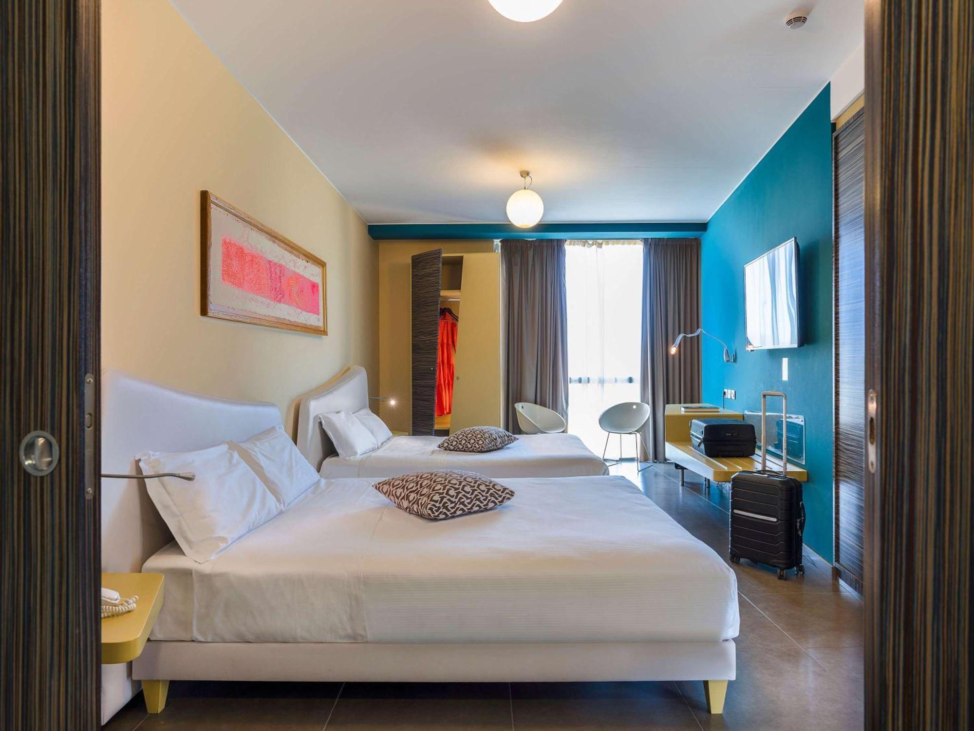 Hotel ibis Styles Catania Acireale Esterno foto