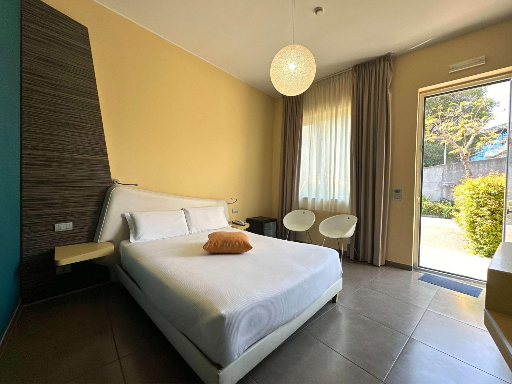 Hotel ibis Styles Catania Acireale Esterno foto