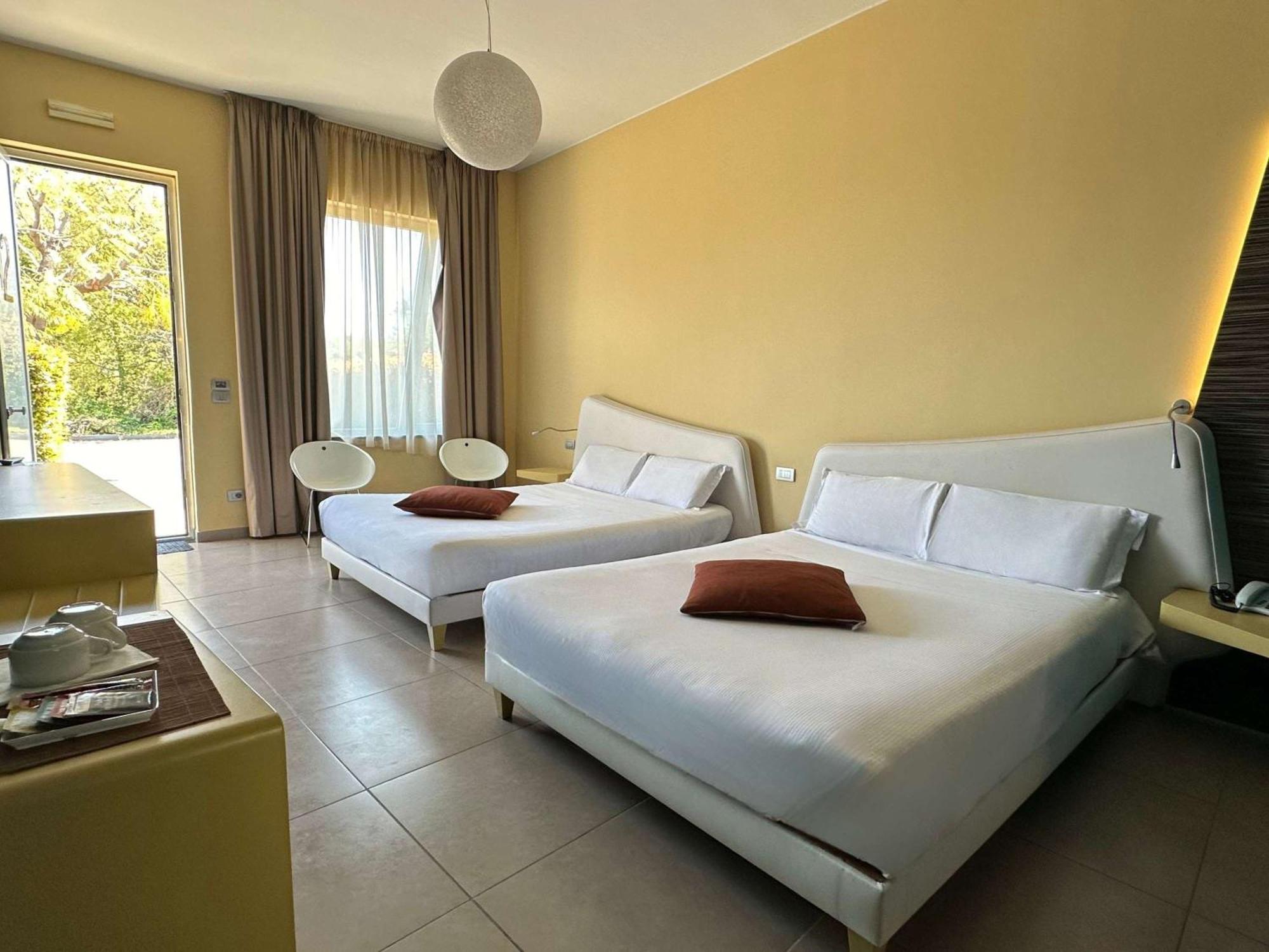 Hotel ibis Styles Catania Acireale Esterno foto