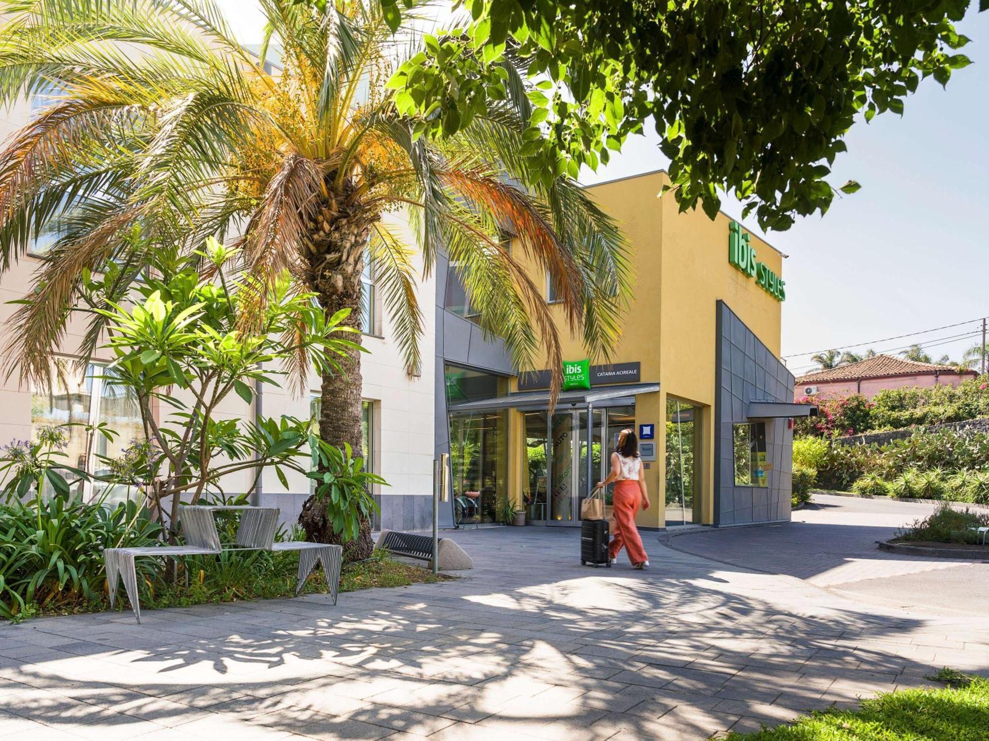 Hotel ibis Styles Catania Acireale Esterno foto